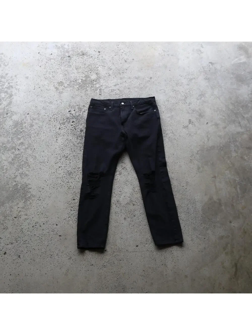 Levi’s 512 Slim Taper Jeans Mens 34x29 Black Distressed Ripped Denim Pants